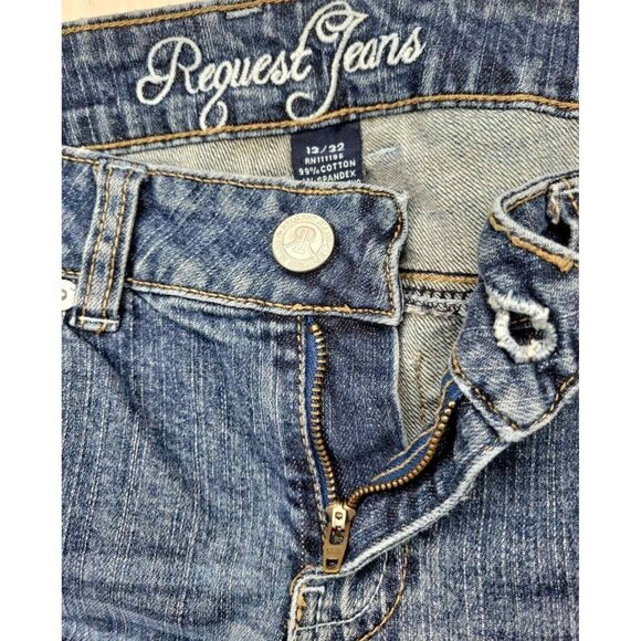 Request Destressed Skinny Midrise Medium Wash Jeans  Juniors Size 13/32 - Picture 2 of 10